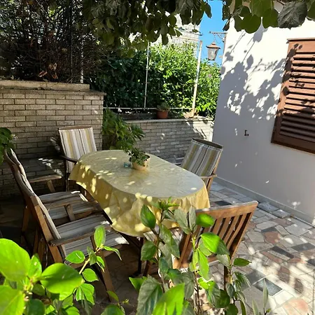 Apartman In With Terrace, Air Conditioning, Wifi, Washing Machine 4199-3 *