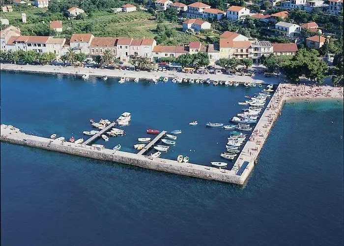 In With Terrace, Air Conditioning, Wifi, Washing Machine 4199-3