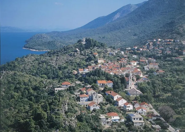 In With Terrace, Air Conditioning, Wifi, Washing Machine 4199-3 * Trpanj